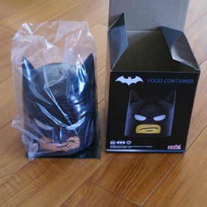 NIB food container of Batman's head by zak!